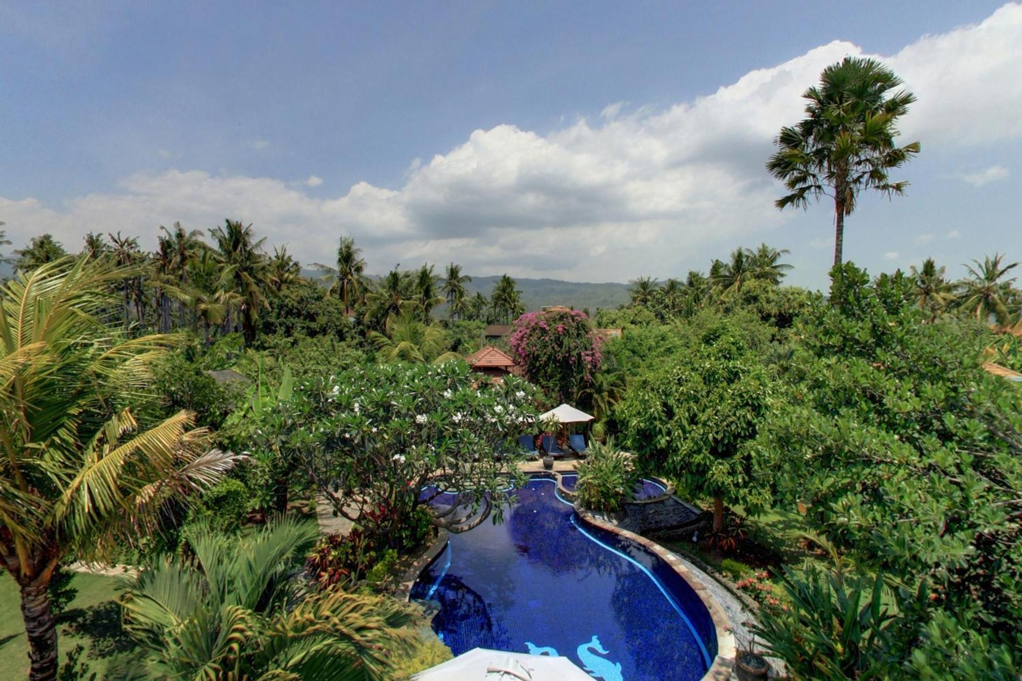 Sawah Lovina Hotel Exterior photo